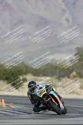 media/Jan-09-2026-Support Moto Racing (Fri) [[386df380ef]]/1-Racer Group/Practice 1 (Turn 5)/